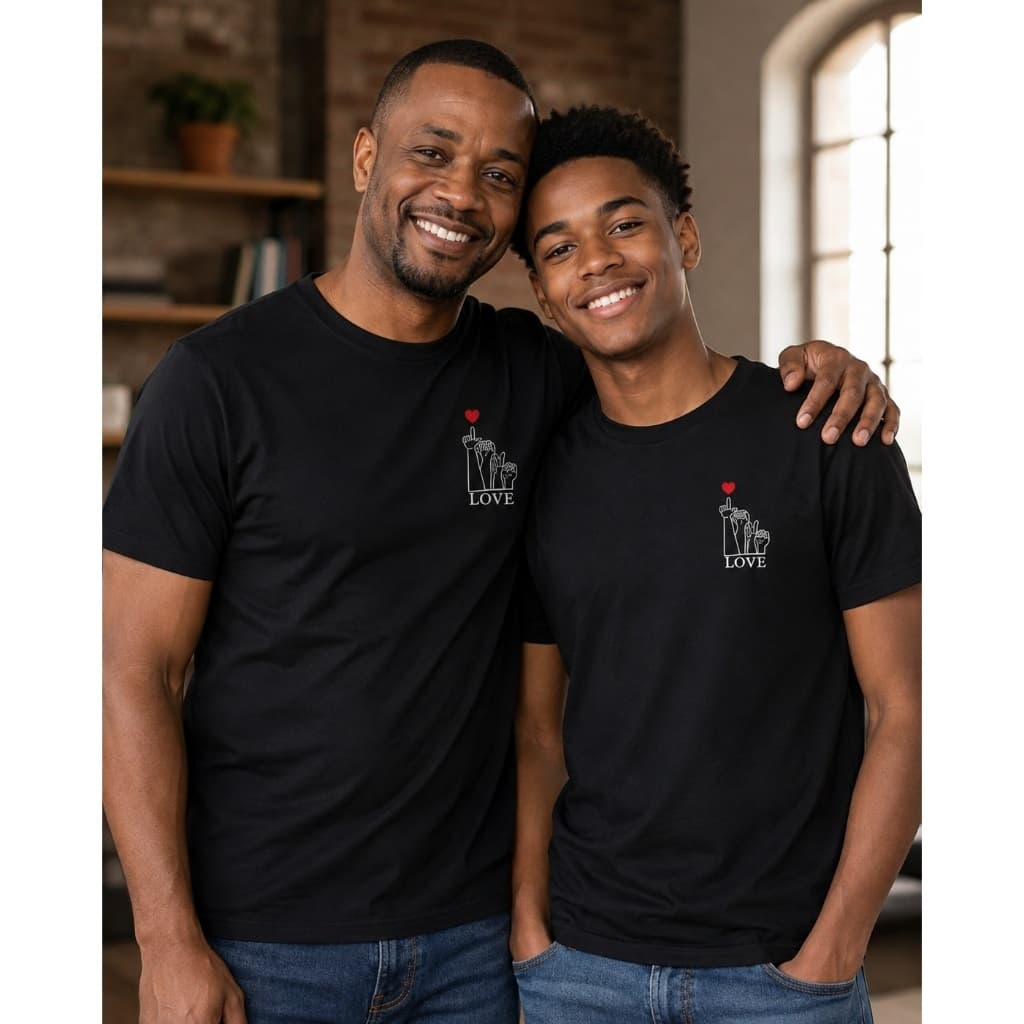 Camiseta Preta LOVE Inesquecível Presente do Pai Homem Filho Adulto masculino herói amigo tio avô primo Libras Inclusão