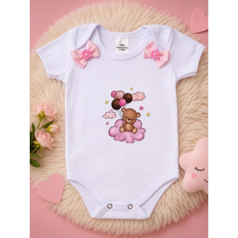 Body Bebê Menina Branco com Lacinhos de Florzinha e Ursinho Delicado
