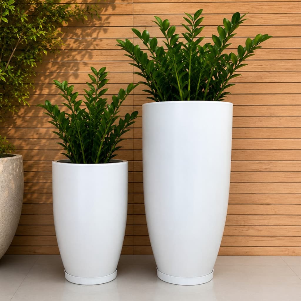 Kit 2 Vasos Cone Bojo Liso 48x29 e 67x35 Polietileno Leve Resistente Decoração Interna e Externa