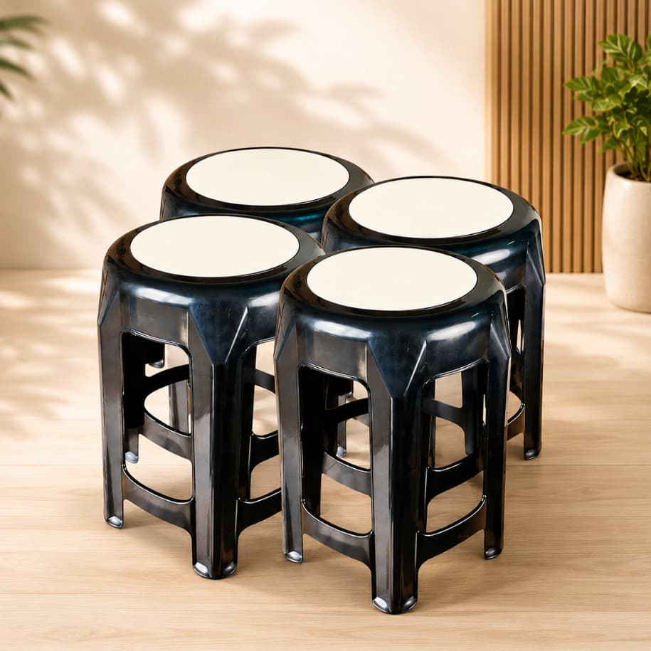 Kit com 04 Banquetas de Plástico Resistente Reforçada com 6 Pés Empilhável