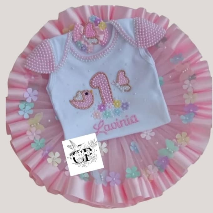 Body + Saia Tutu Jardim Encantado Infantil em Tule Rosa com Pérolas e Flores, produção caprichada visual encantador