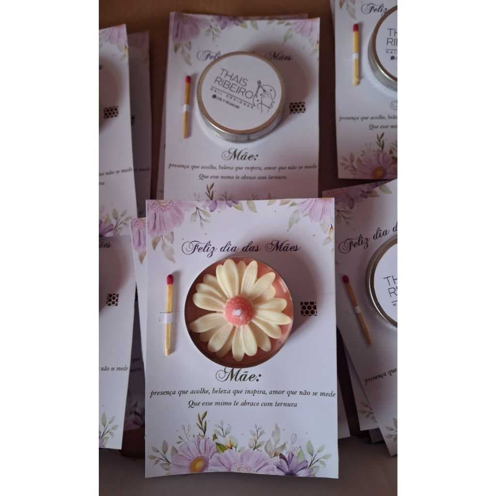Velas Aromáticas Margarida Lembrancinha Dia das Mães | Vela na Latinha com Tag ou Vela Flor Personalizada