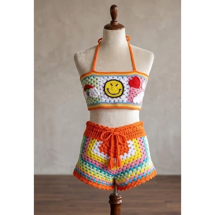 Conjunto Infantil em Crochê Emoji Conjunto Blogueirinha Emoji Short Blogueirinha