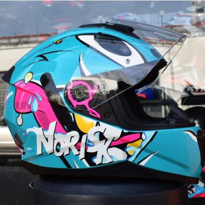 CAPACETE NORISK FEMININO MASCULINO RAZOR MAD AZUL ROSA OLHOS EAGLE + VISEIRA + NARIGUEIRA + BAVETE