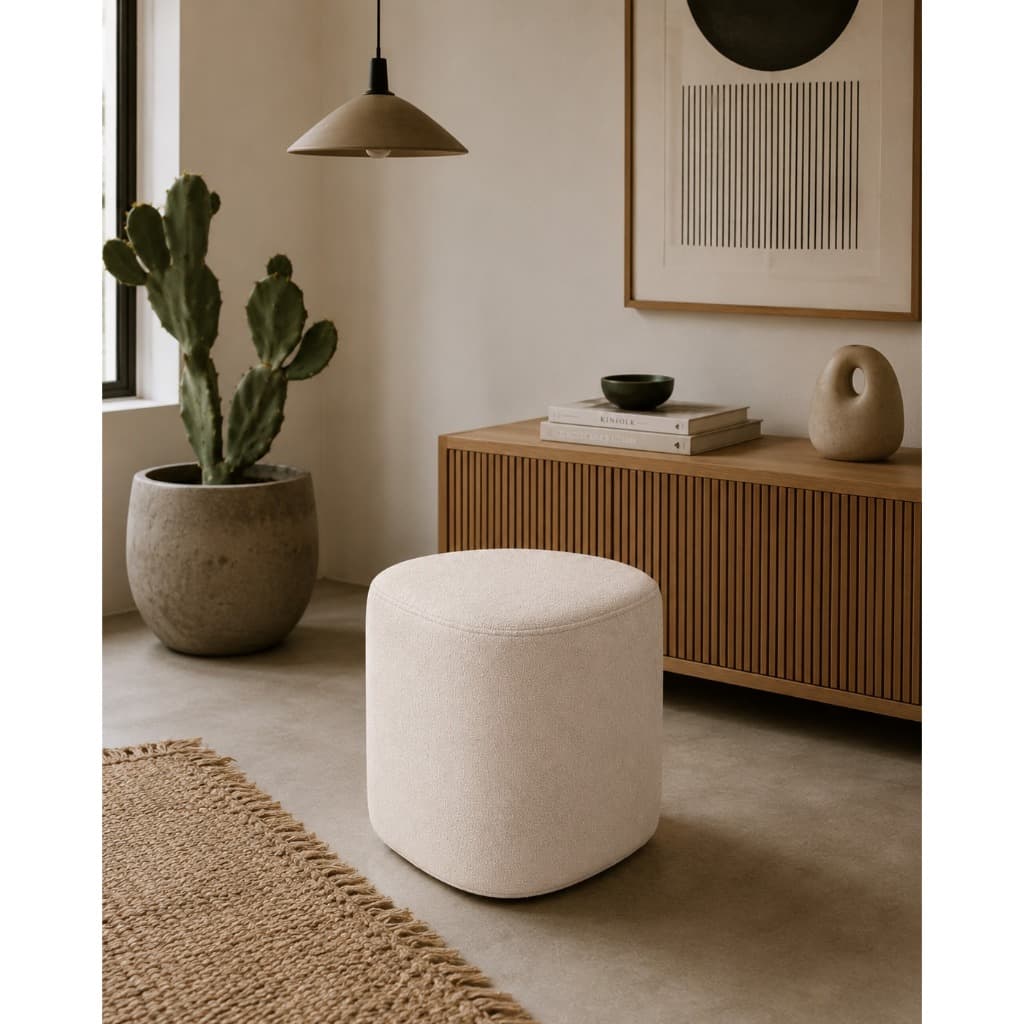 01 Puff Geométrico Orgânico Decorativo Bouclé Moderno para Sala Luxo