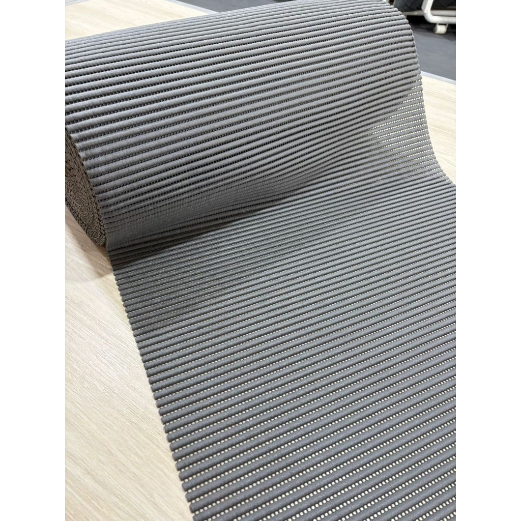 Passadeira Emborrachada Antiderrapante 65cm Largura, Cor Chumbo, ideal para ioga, pilates, fisioterapia e exercícios