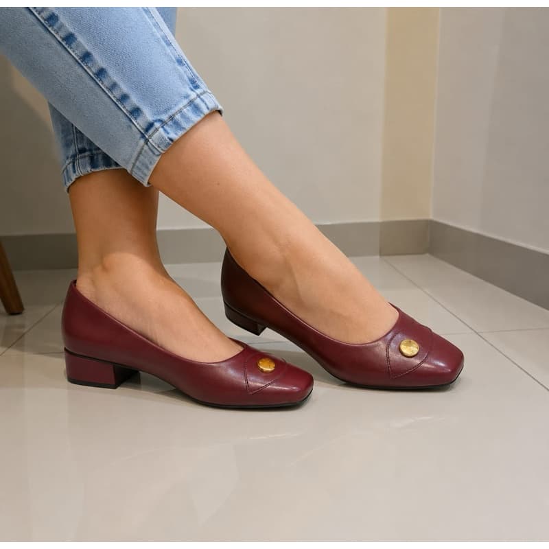 Sapato Retrô bico quadrado vermelho bordô fosco salto Original