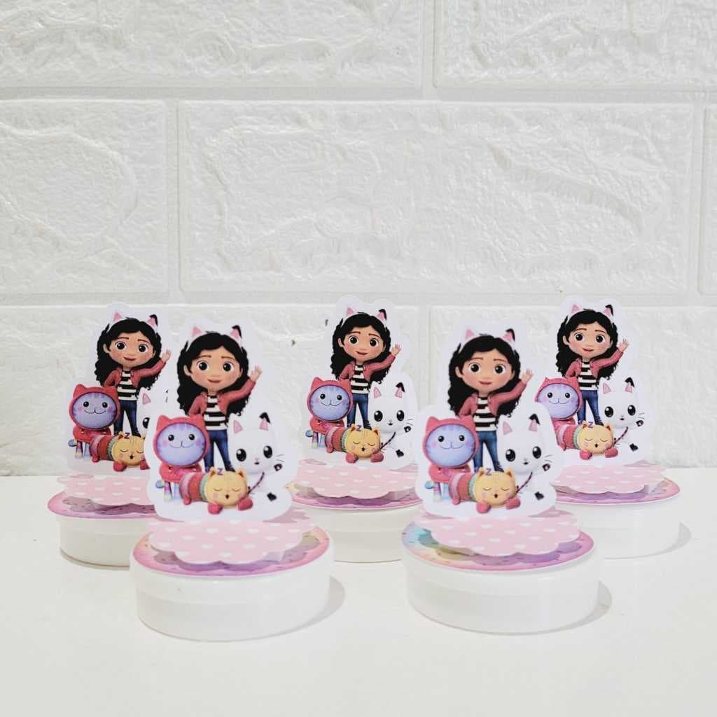Aplique para Latinhas A Casa Mágica da Gabyy Menina Festa Infantil Lembrancinhas Personalizadas.