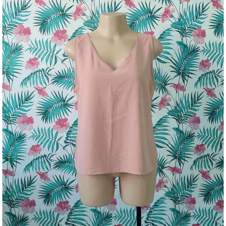 Blusas Femininas com Alças Finas/USADAS E SEMINOVAS