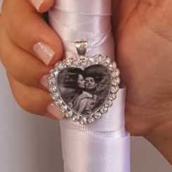Relicário cor prata para buquê de flores de noiva casamento SEM FOTO