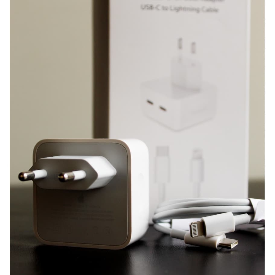 Carregador Turbo 50W Duas Entradas com Cabo Lightning e USB-C