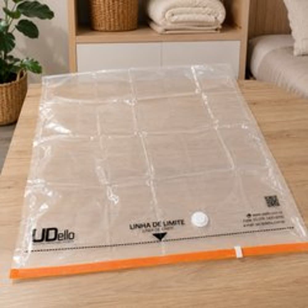 Saco a Vácuo Bag M 45x65cm com Válvula para Armazenamento de Roupas, Edredons, Cobertores e Viagem