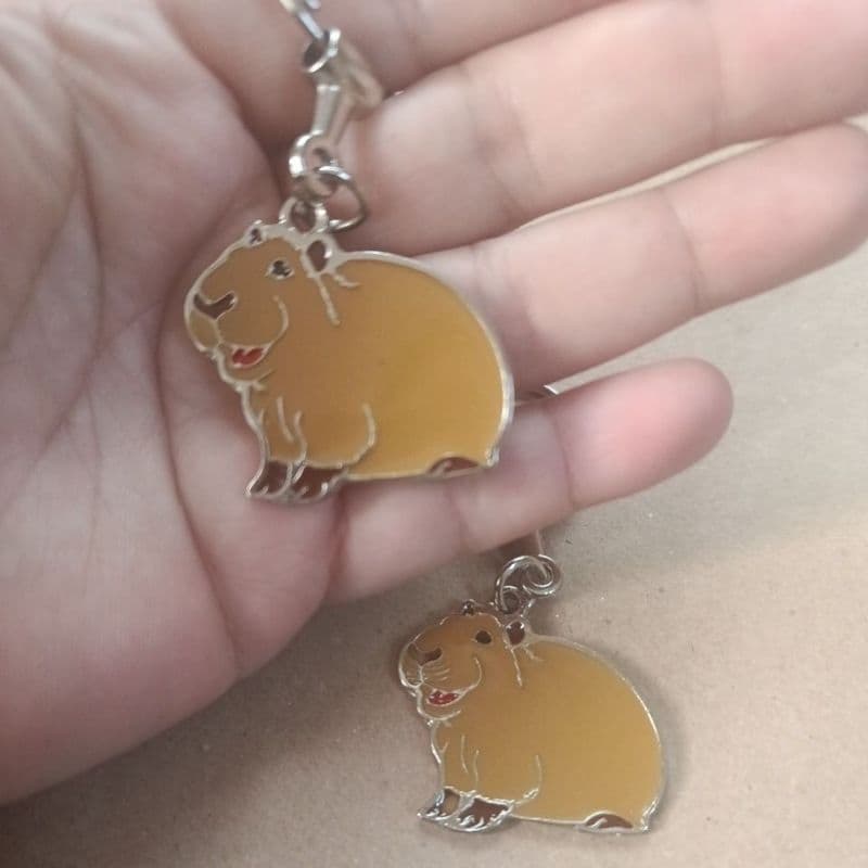 chaveiro metal Capivara