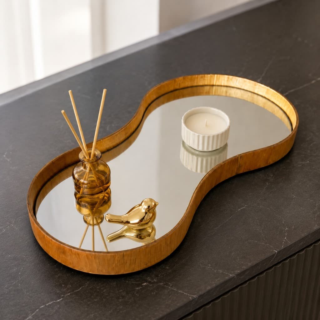 Bandeja Decorativa Espelhada Orgânica Amendoim Grande 56cm Porta Perfumes Lavabo Penteadeira Aparador Mesa Sala Quarto