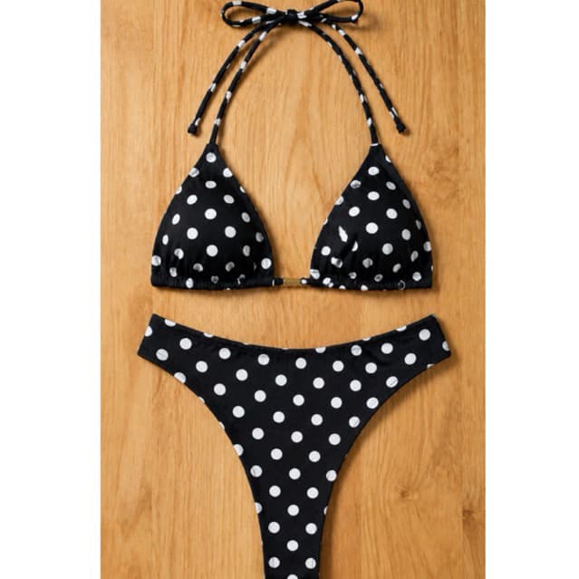 Biquíni de Bolinha com Bojo Cortininha Calcinha Cintura Asa Delta Verão Moda Praia