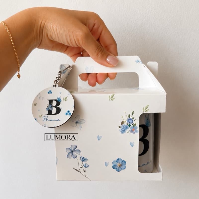Caneca Personalizada com inicial e nome, Caneca Floral, Caneca Porcelana, Presente feminino personalizado