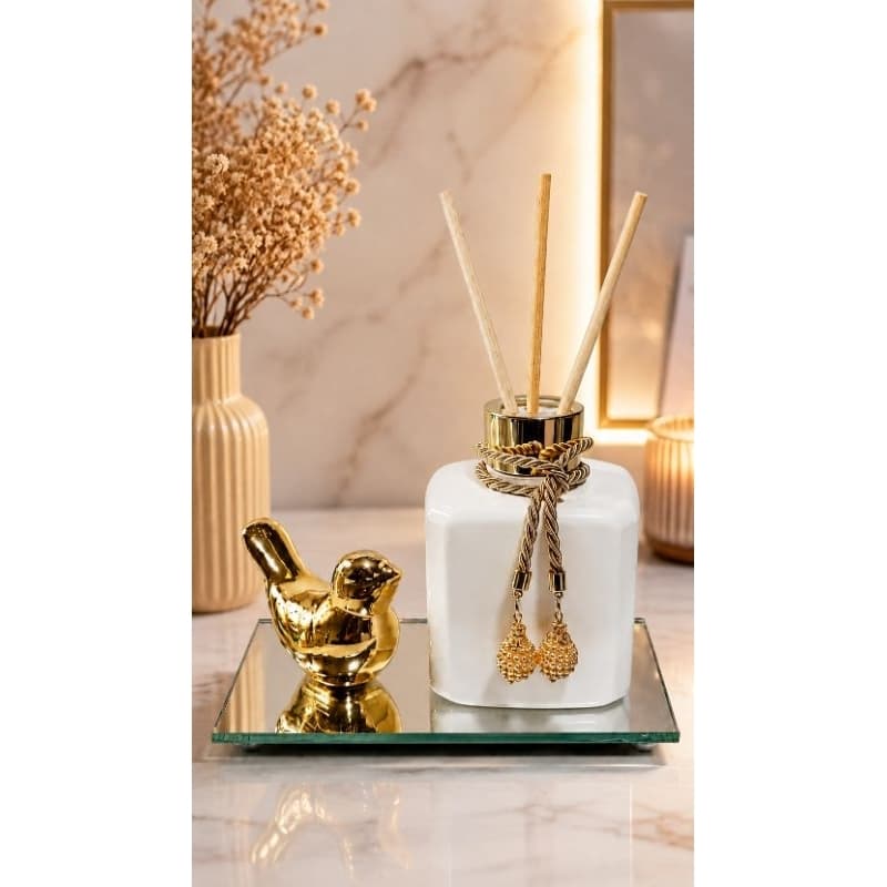 Kit Aromatizador de Ambientes Luxo Branco & Dourado com Bandeja Espelhada e Pássaro Decorativo