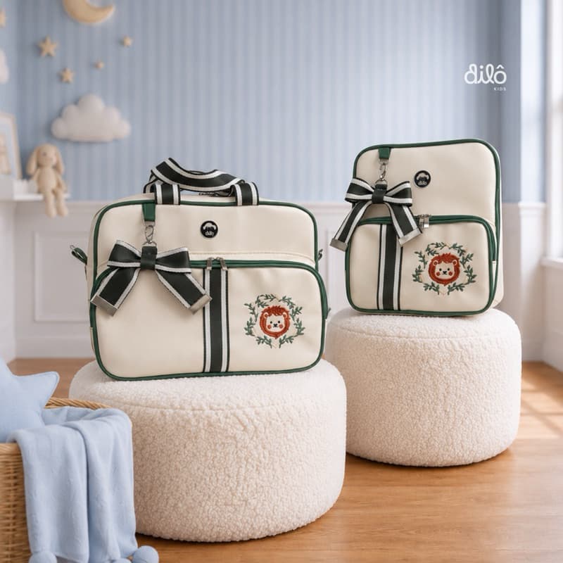 Kit de bolsas multifuncionais para bebê, bolsa de luxo maternidade tema leão. Coleção requinte, Dilô kids.