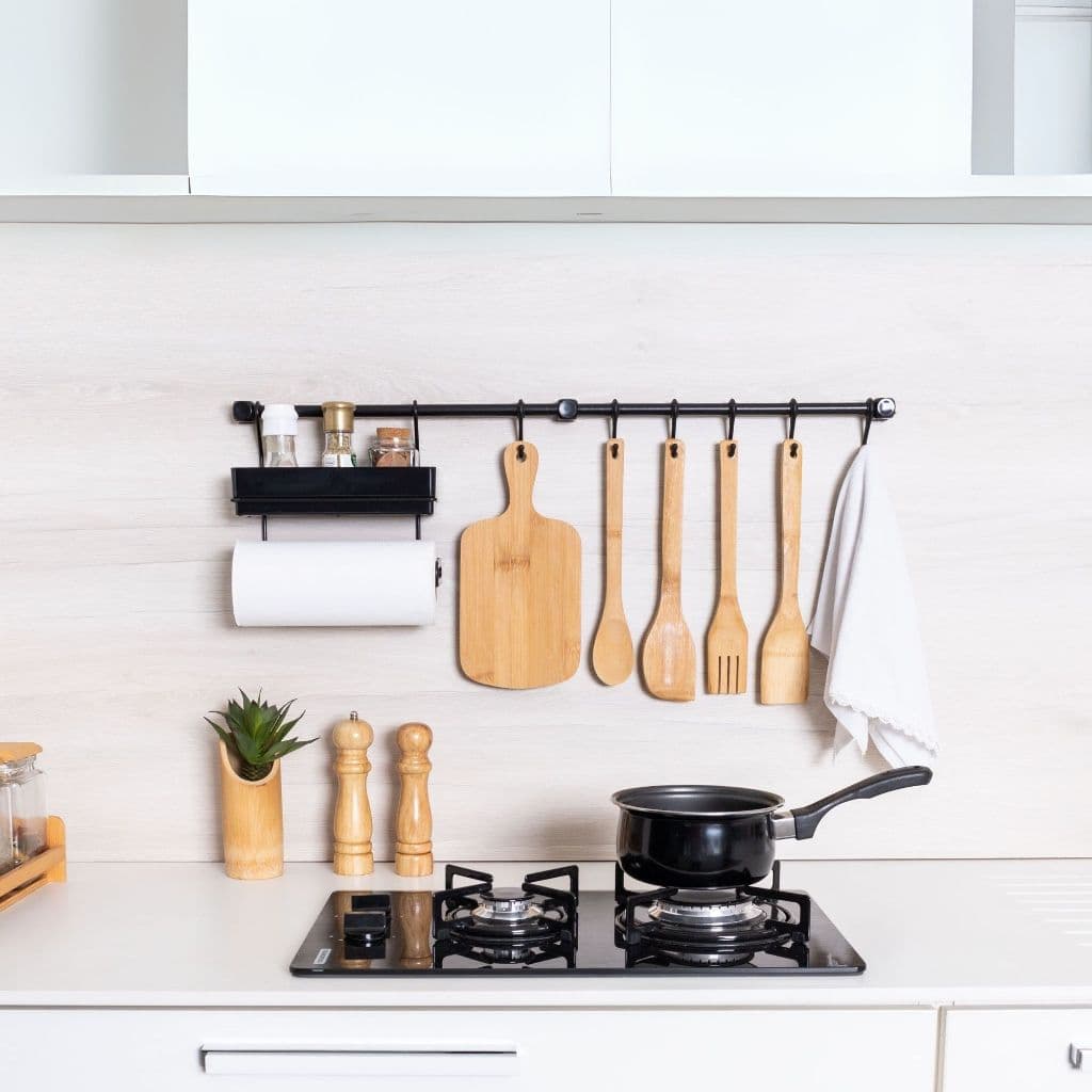 Suporte Organizador de Cozinha com Porta Temperos e Ganchos – Prateleira Suspensa de Parede Kit 2