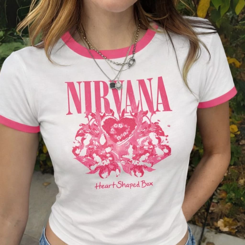 Camisa Feminina Baby Tee Nirvana Heart Shaped Box T-shirt Vintage Y2K estética BabyLook