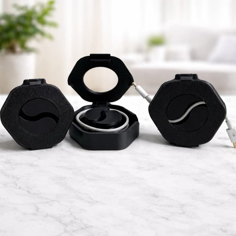 •	Organizador de Cabos  Anti Bagunça 	•	Organizador de Cabos USB Retrátil  	•	Porta Cabos Retrátil para Mesa e Viagem