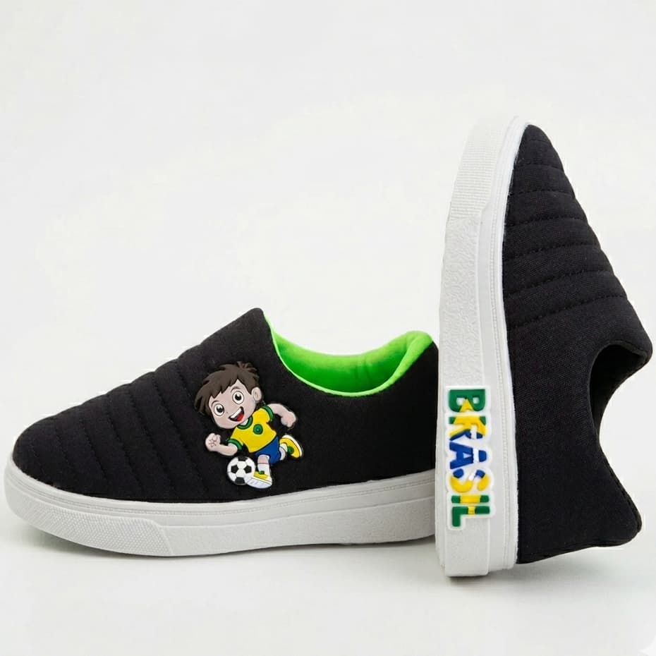 Tênis Infantil Slip On Brasil Preto com Detalhe de Futebol - Copa 2026 – Conforto e Estilo Casual