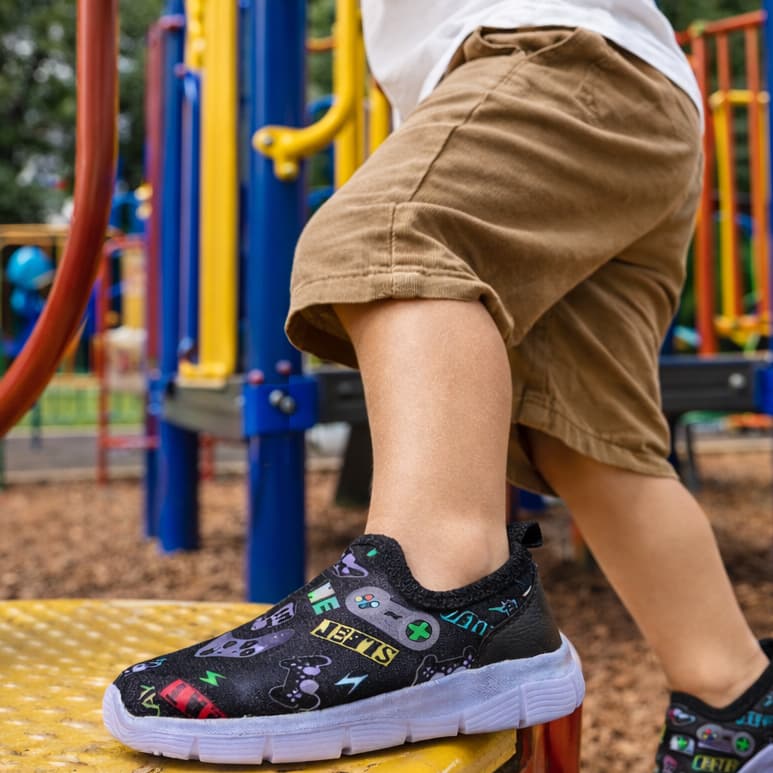 Tenis Infantil menino CalceFácil infantil Gamer Masculino com Luizinha no solado do 20 ao 34