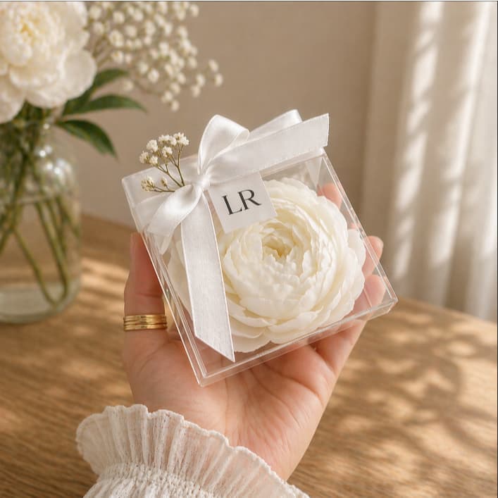 Lembrancinha vela aromatica, peonia na caixa com laço e tag -, lembrancinha de casamento, lembrancinha