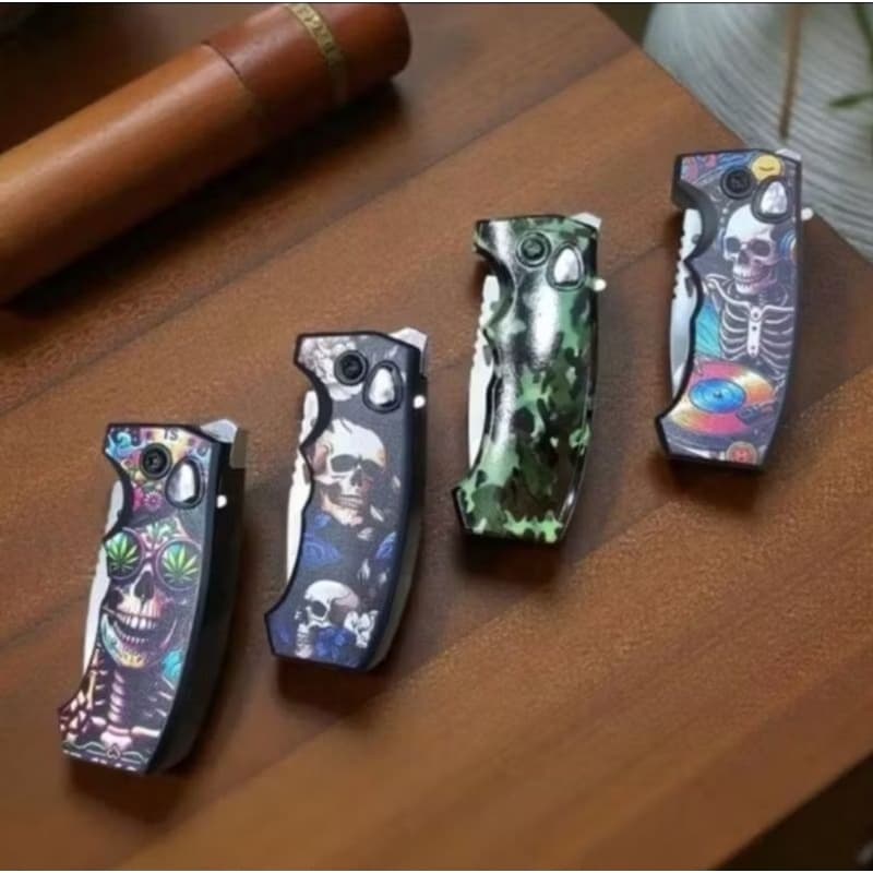 Isqueiro recarregável temas variados com clip de bolso (sem gás)