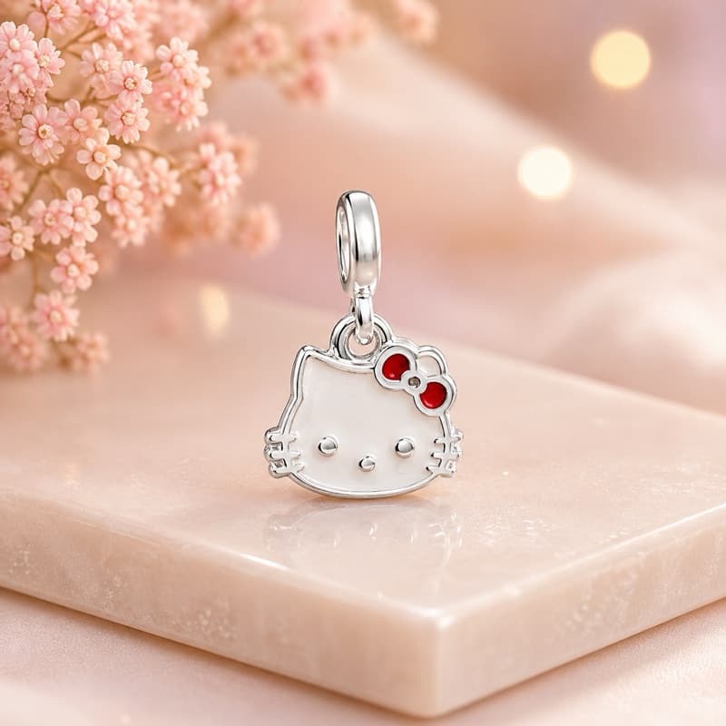 Berloque Hello Kitty Banhado a Prata 925