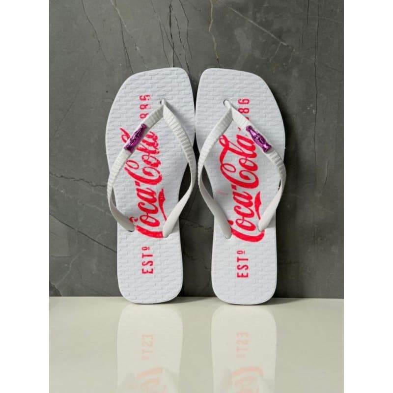 Novo chinelos femininos Coca Cola moda praia lançamento , tendencia , novidade, antiderrapante envio imediato!