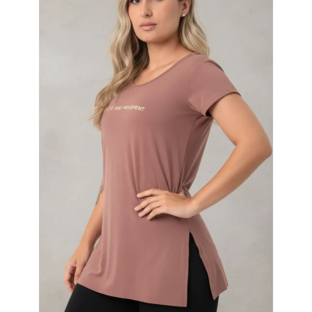 Blusa Feminina Academia Fitness Life and Moviment Marrom