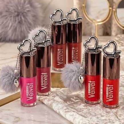 Lip Gloss pompom Chaveiro Com cor Velvet 6 cores