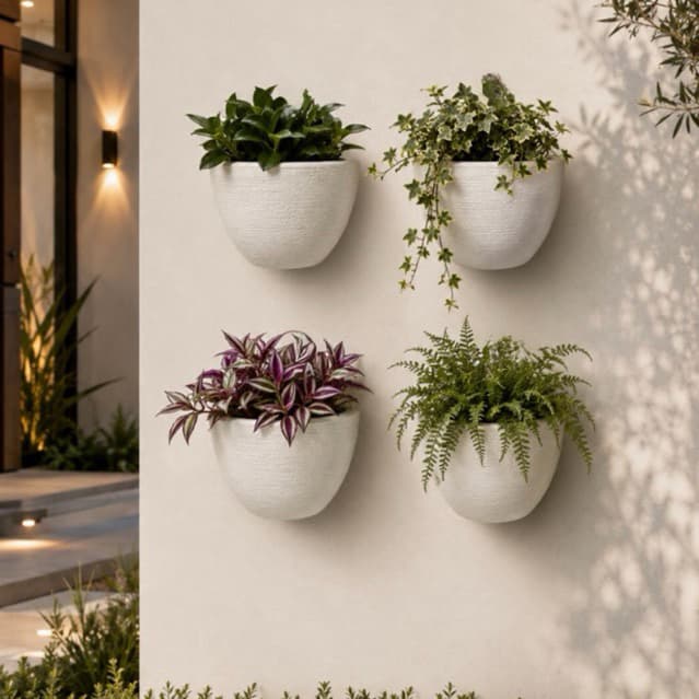 Kit com 4 Vasos de Parede Gancho 12cm com plantas flores decorativo interno e externo em Polietileno