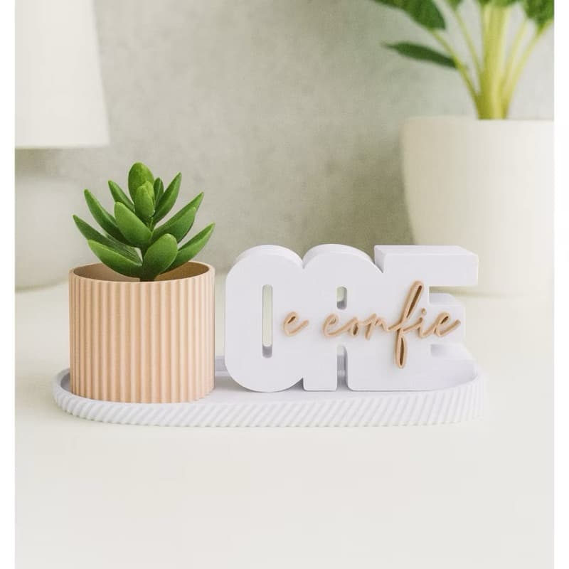 Kit Decorativo “ Ore e Confie “  com vaso , bandeja e planta - Fé , Design Moderno e Elegância