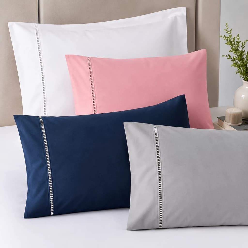 Kit com 04 Fronhas Avulsas Brancas Combinações de Cores Capa Para Travesseiro Detalhe Ponto Palito