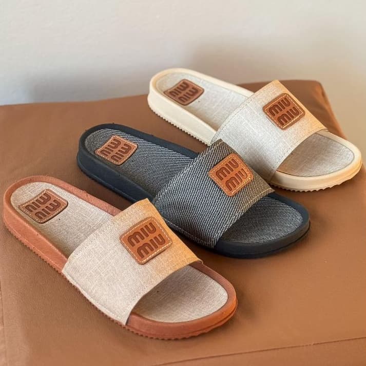 Sandália Papete Slide Adulto Feminino Couro Original Nuvem Macio Leve Antiderrapante Miu Rasteirinha