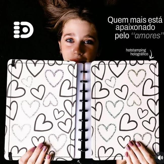 Caderno M de disco love capa dura coração preto e prata planner inteligente 80 folhas reposicionável