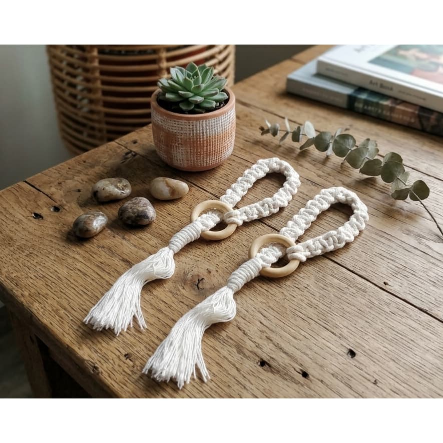Kit 2 Prendedores de Cortina Macramê Crochê acessório casa decoração artesanal