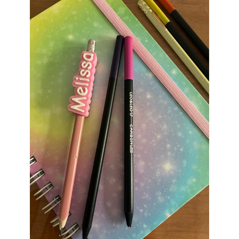 🌸 Topo de Lápis Personalizado com Nome 🌸