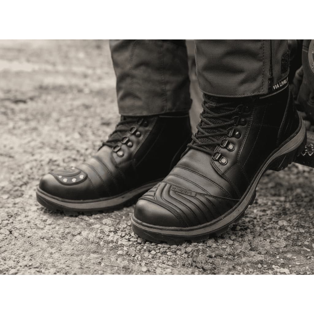 Bota Coturno Masculina Motociclista Motoqueiro Preta Tratorada Bota Militar Masculino Couro Legítimo Antiderrapante