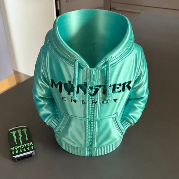 Caneca Moletom Porta Lata Monster 473ml e Refrigerantes com Abridor e Tampa Fosforescente