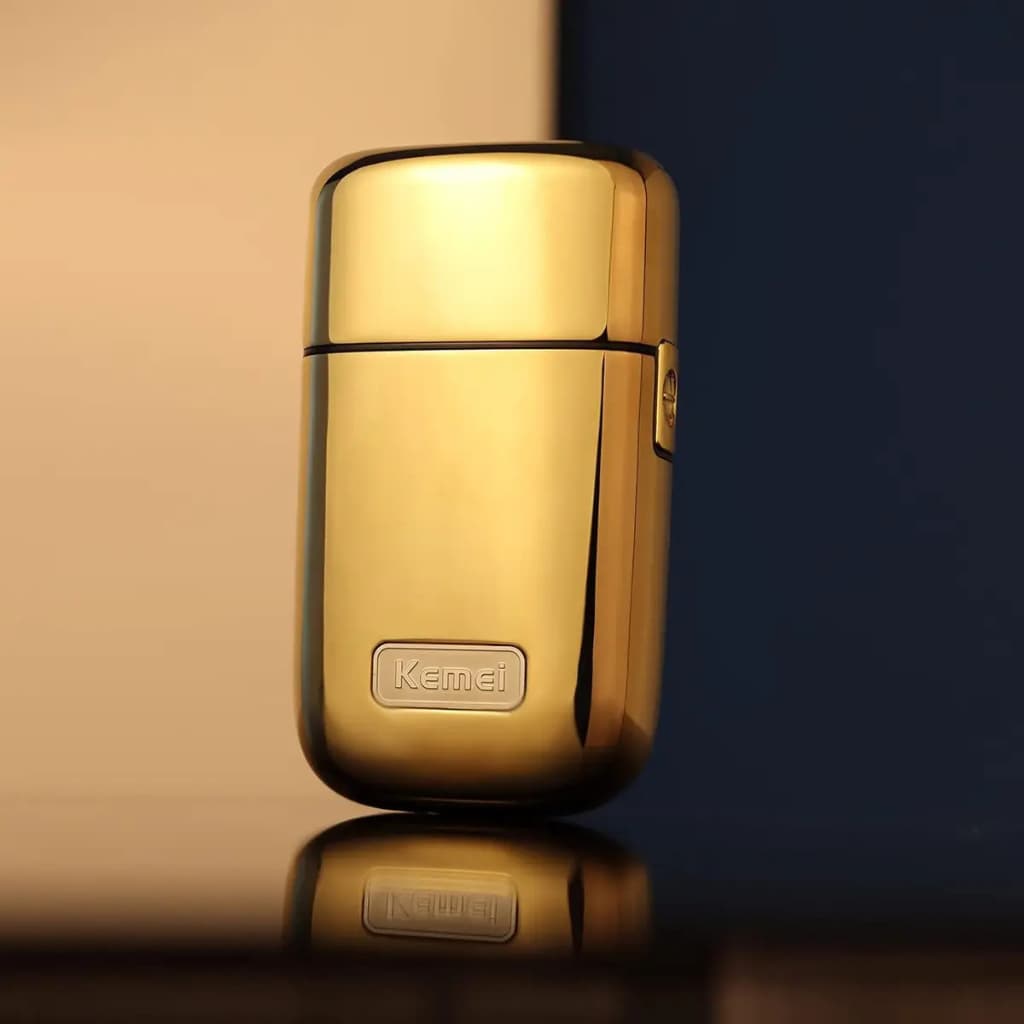 Máquina de Barbear Shaver Kemei Gold Profissional - Acabamento Barba e Cabelo - Sem Fio - Display Digital - Kit Completo
