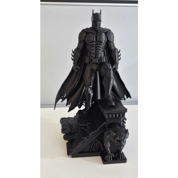 Estátua Batman no Pódio do Telhado – Decoração Geek Colecionável