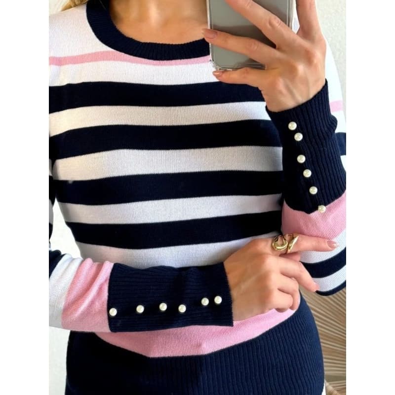 Blusa Tricô Listrada Feminina com Pérolas na Manga