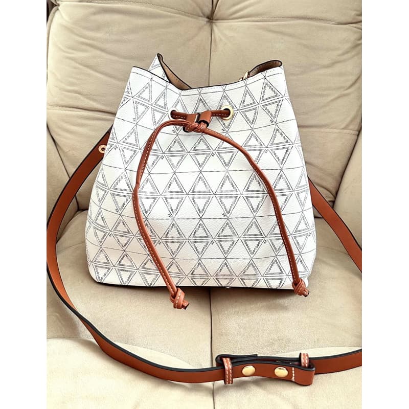 Bolsa saco mochila monograma estampa