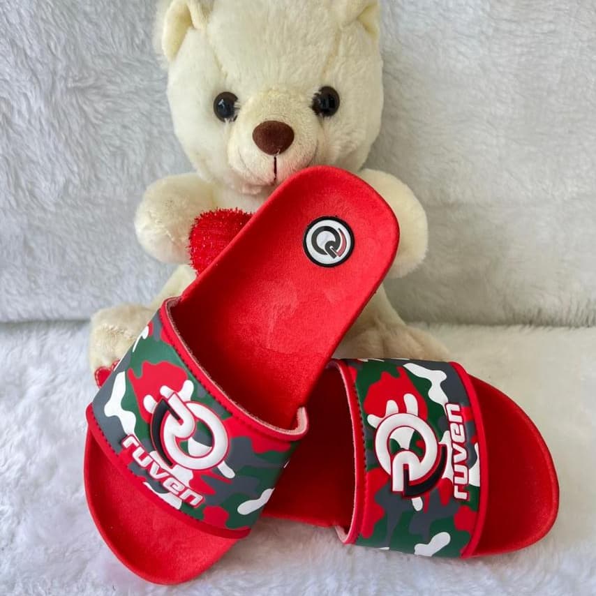 Chinelo Slide Papete Infantil Menino E Menina Tendência Super Leve E Confortável Camuflado Vermelho