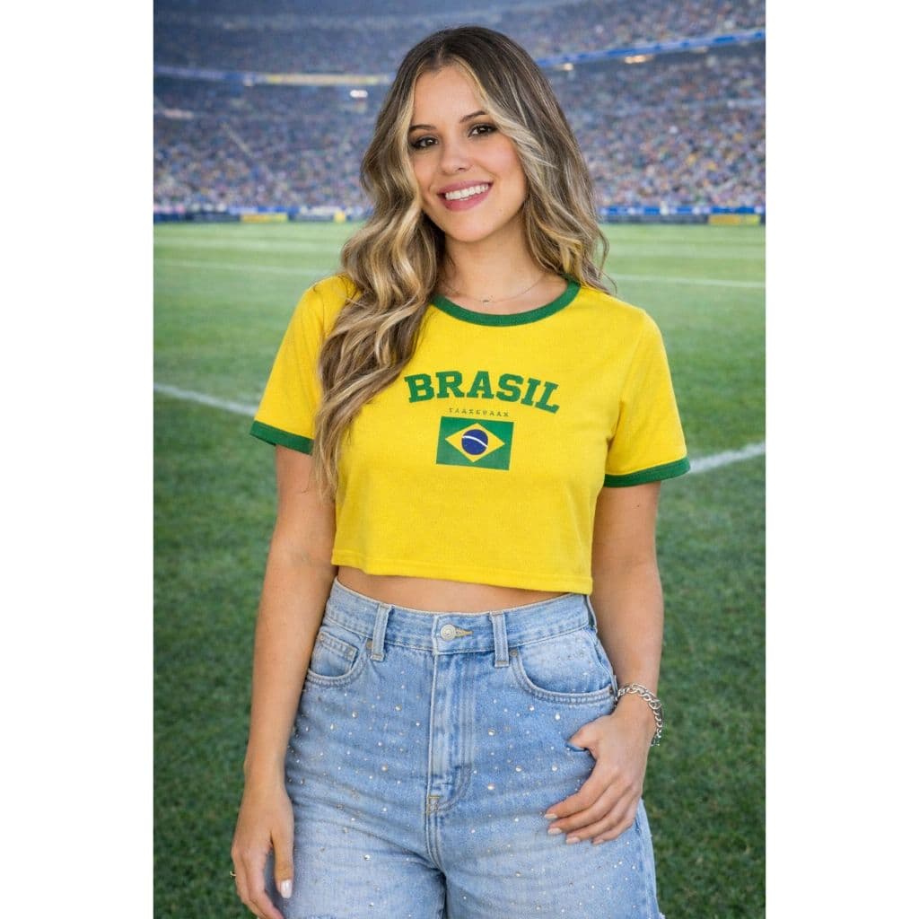 Cropped Brasil Com Manga Feminino Tamanho Único Amarelo Verde Branco Azul Moda Verão Tendência 2026