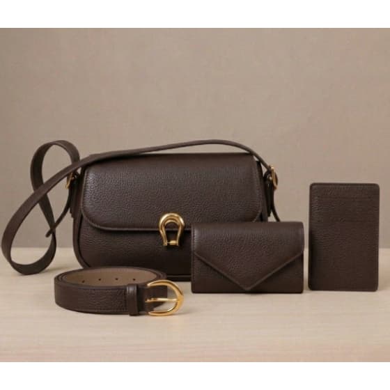 Kit 4 Itens Bolsa Feminina + Cinto + Carteira + Porta Cartão Moda Feminina Tendência Couro Sintético