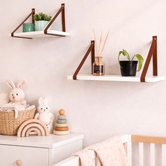 Kit 2 Prateleiras Alça Couro Ecológico cor marron Mdf Branco 45x15 Promoçao